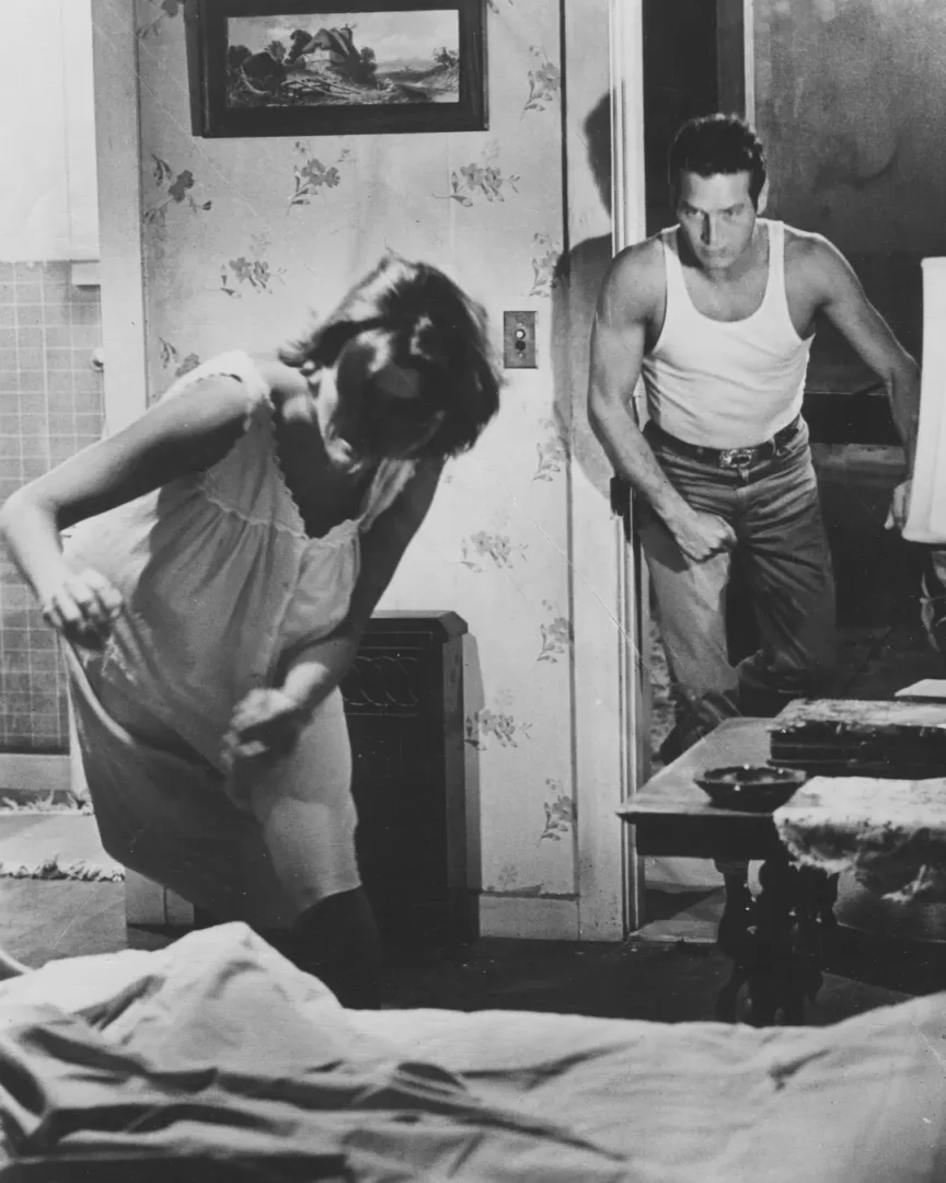 Patricia Neal y Paul Newman en Hud: El más salvaje entre mil (1963)