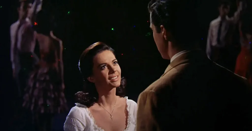 Natalie Wood como María