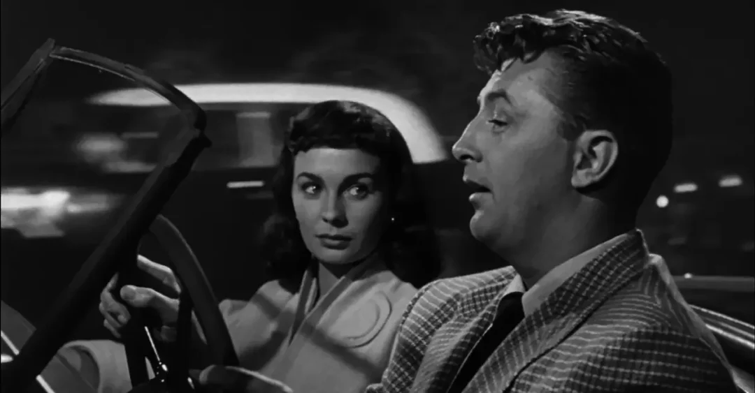 Jean Simmons y Robert Mitchum en Cara de ángel (1952)