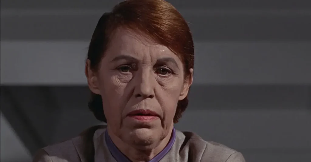 Rosa Klebb, interpretada por Lotte Lenya
