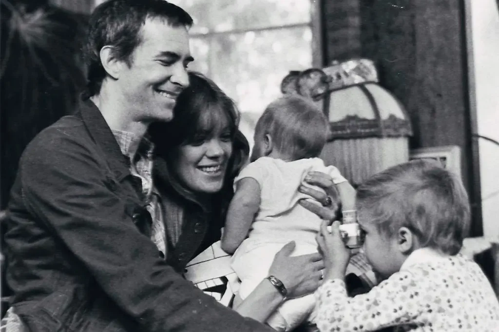 Anthony Perkins y su mujer Marisa Berenson