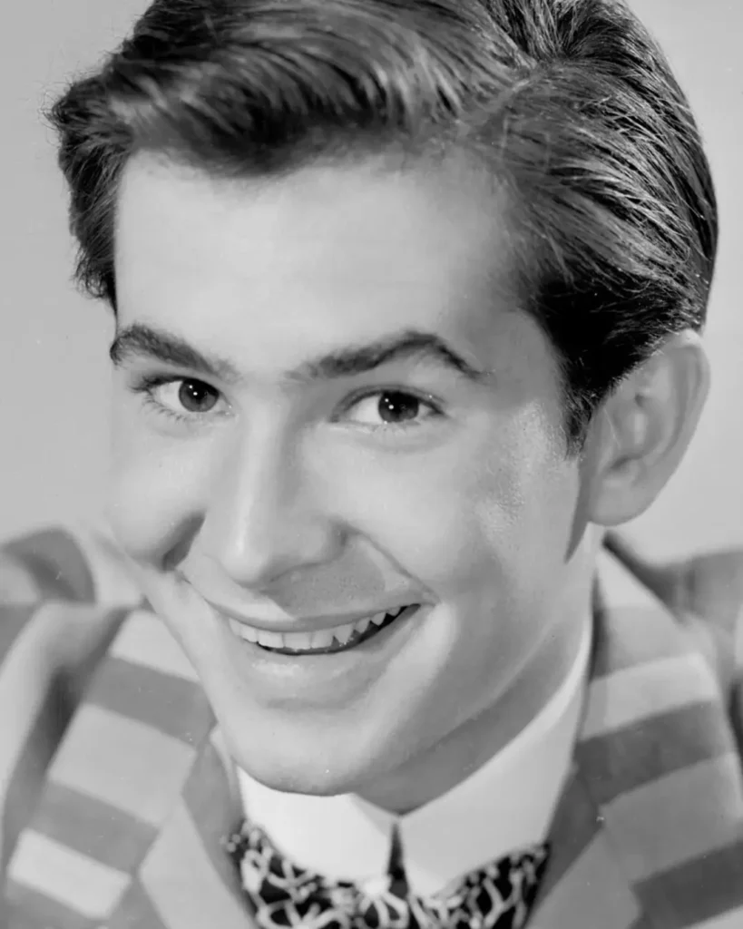 Anthony Perkins joven en edad escolar