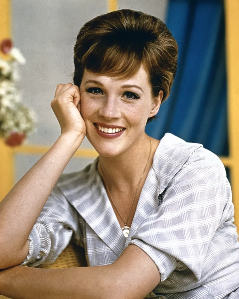 Julie Andrews biografía