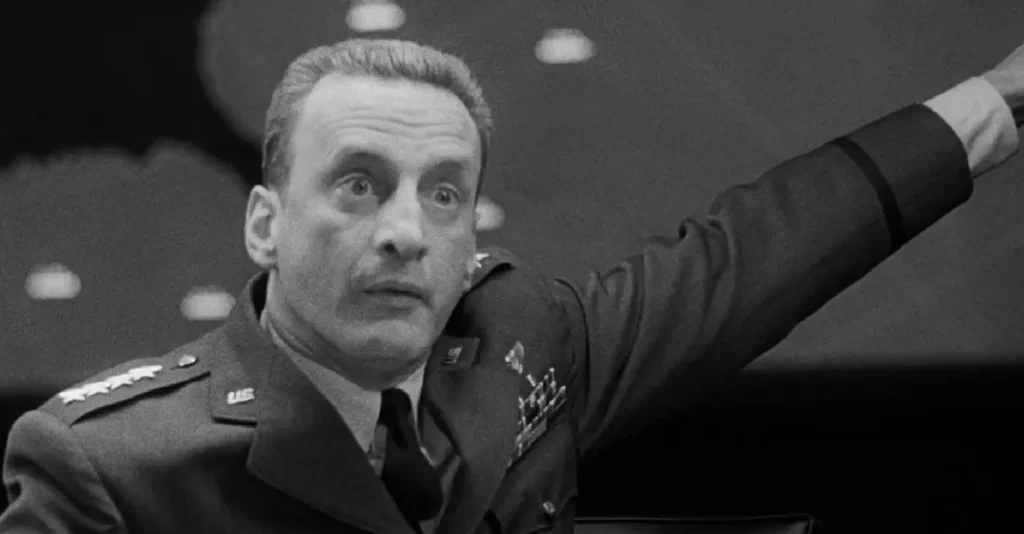 General Turgidson en Teléfono Rojo