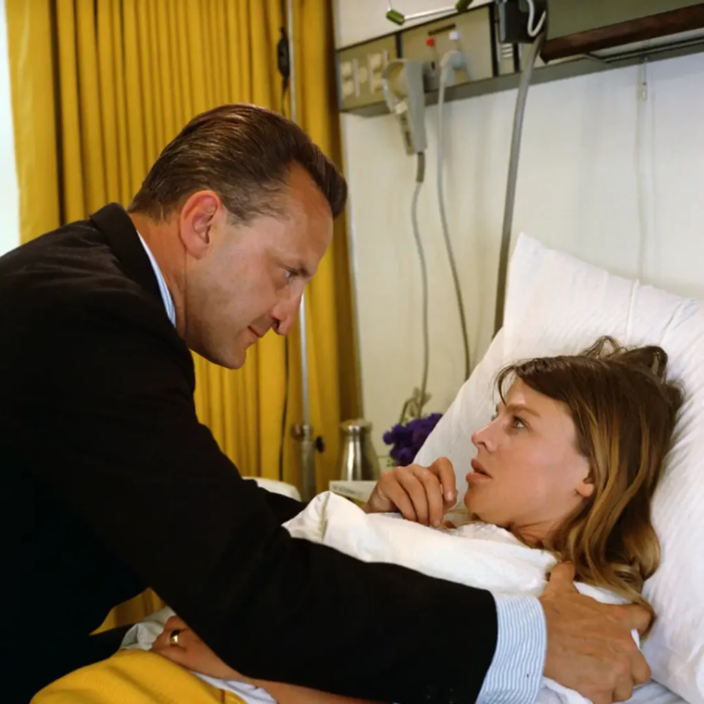 Escena de Petulia, con George C. Scott y Julie Christie