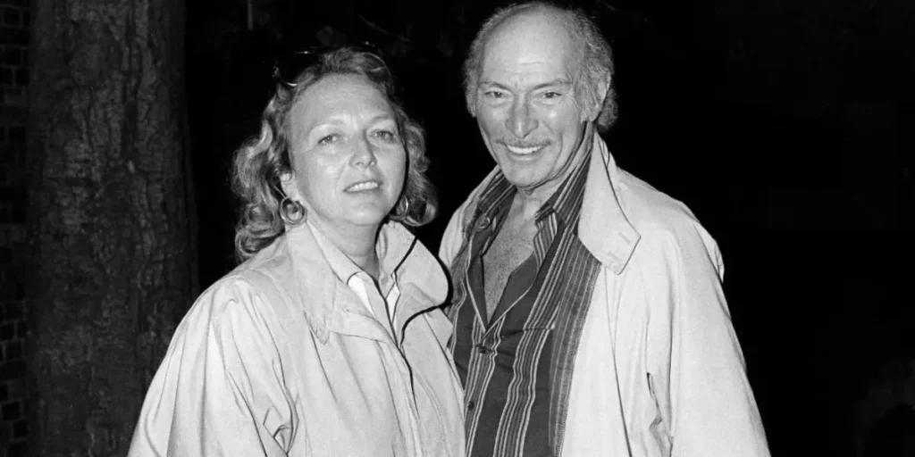 Barbara Havelone y Lee Van Cleef