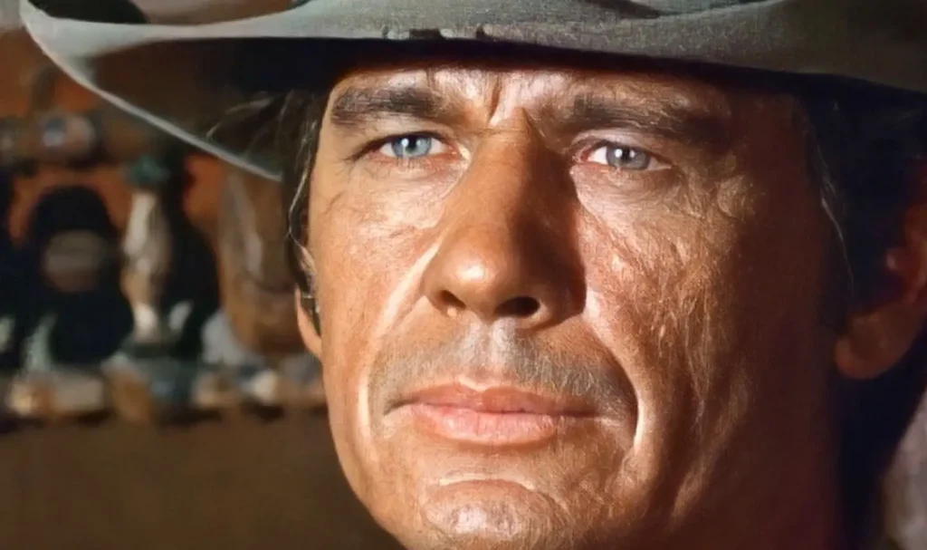 Charles Bronson como Harmonica en Once upon a time in the West