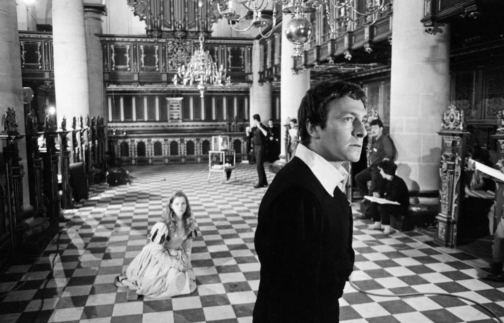 Christopher Plummer y Maxwell Muller en la serie de TV Hamlet at Elsinore (1963)