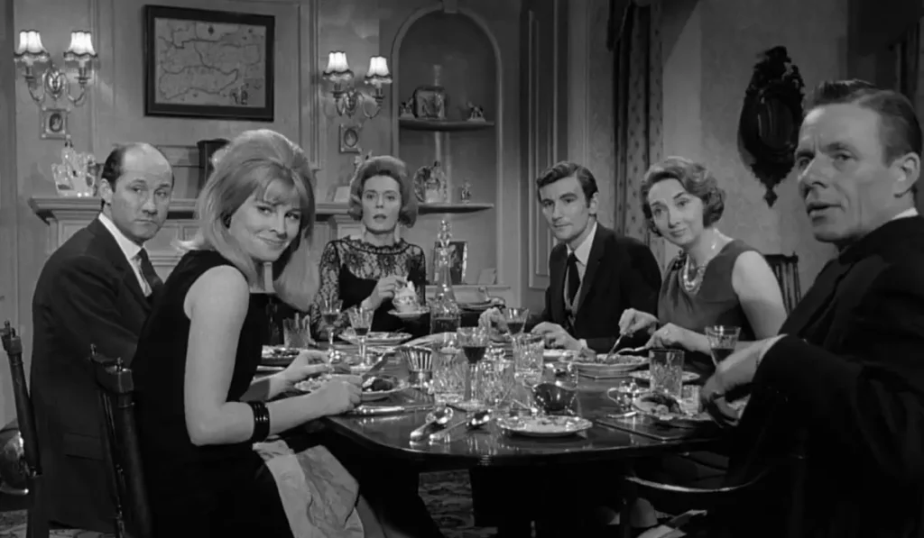 cena en el set de Shepperton Studios