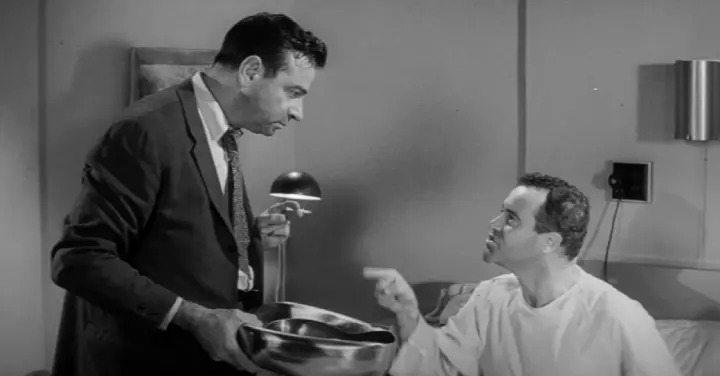 Waltter Matthay le ofrece en bandeja de plata a Jack Lemmon su oportunidad