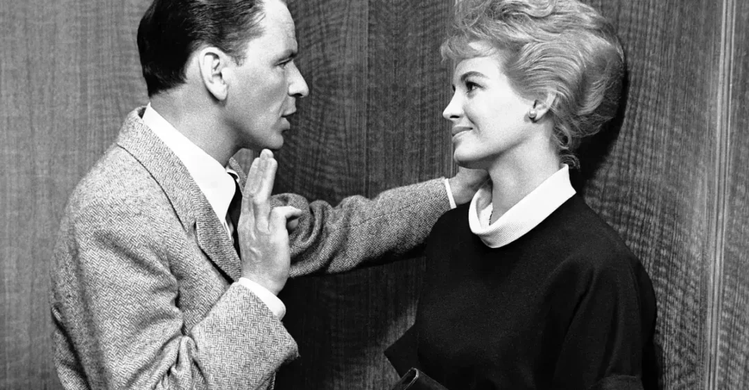 Frank Sinatra y Angie Dickinson tuvieron un romance durante años