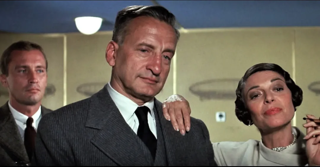 Bancroft en Hindenburg (1975) con George C. Scott.
