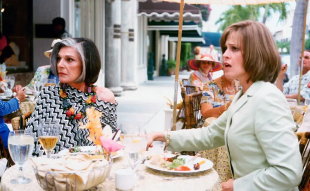 Ane Bancroft y Sigourney Weaver en Las seductoras