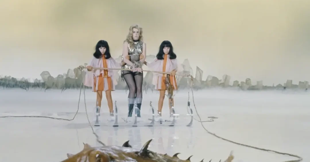 Escena de Barbarella