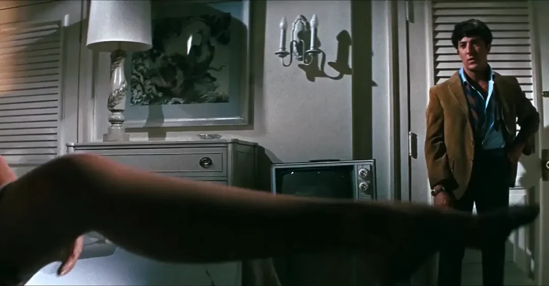 Dustin Hoffman en la mítica escena seducido en El graduado