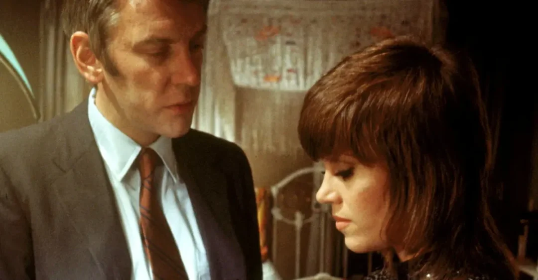 Donald Sutherland y Jane Fonda en Klute