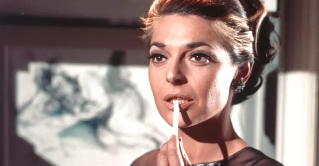 Ane Bancroft como Mrs. Robinson en El graduado (1967)