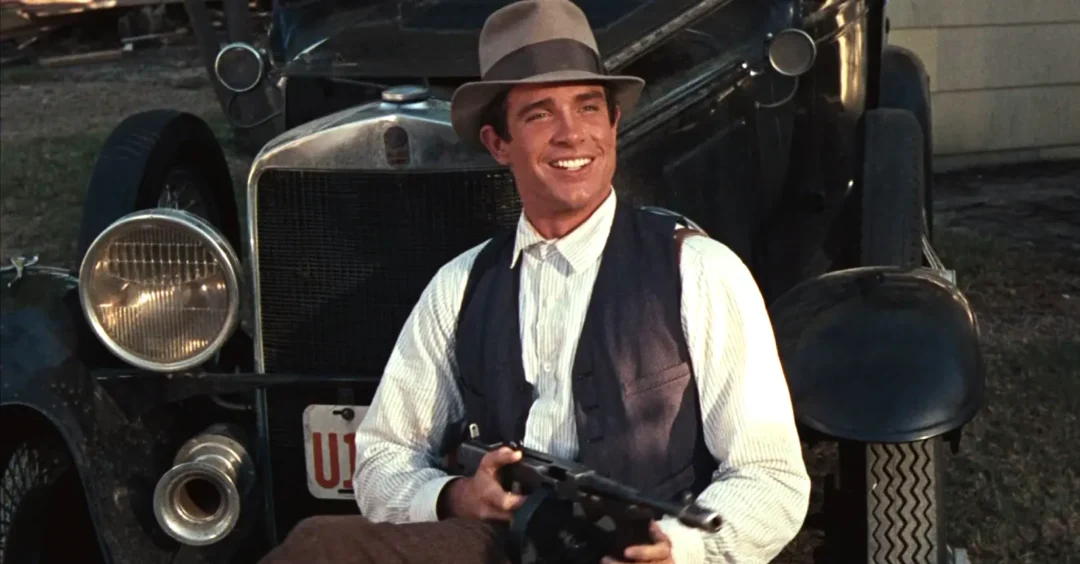 Warren Betty como Clyde Barrow en una escena de Bonnie and Clyde (1967)