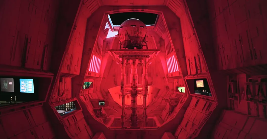 Aterrizaje de la nave Aries 1B en la estación espacial