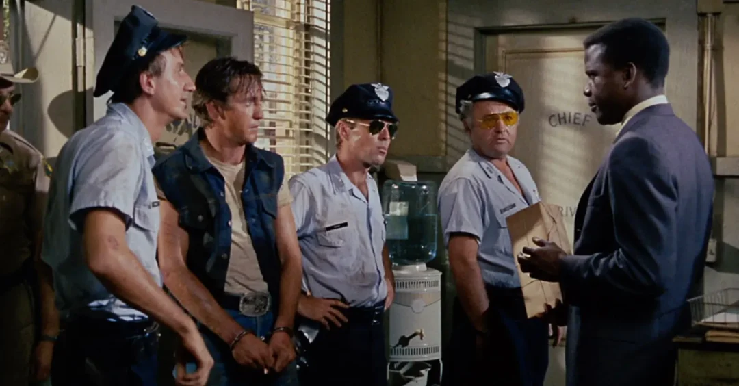 En el calor de la noche recrea una sociedad sureña hipócrita y racista