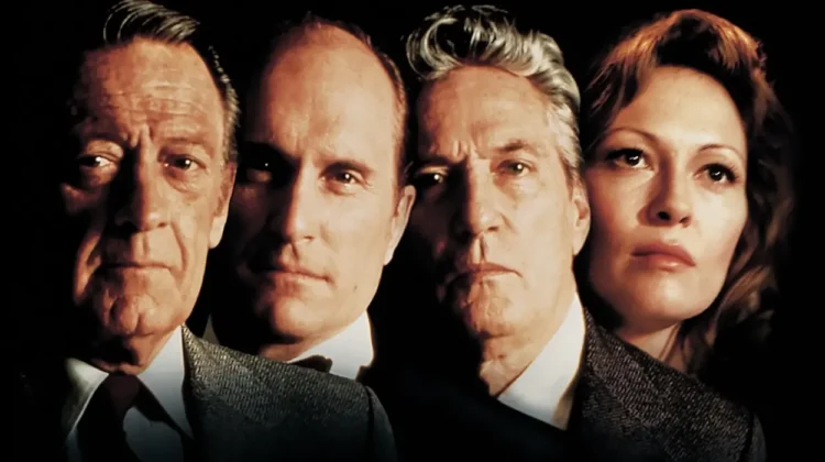William Holden, Robert Duvall, Peter Finch y Faye Dunaway (Network - 1976)