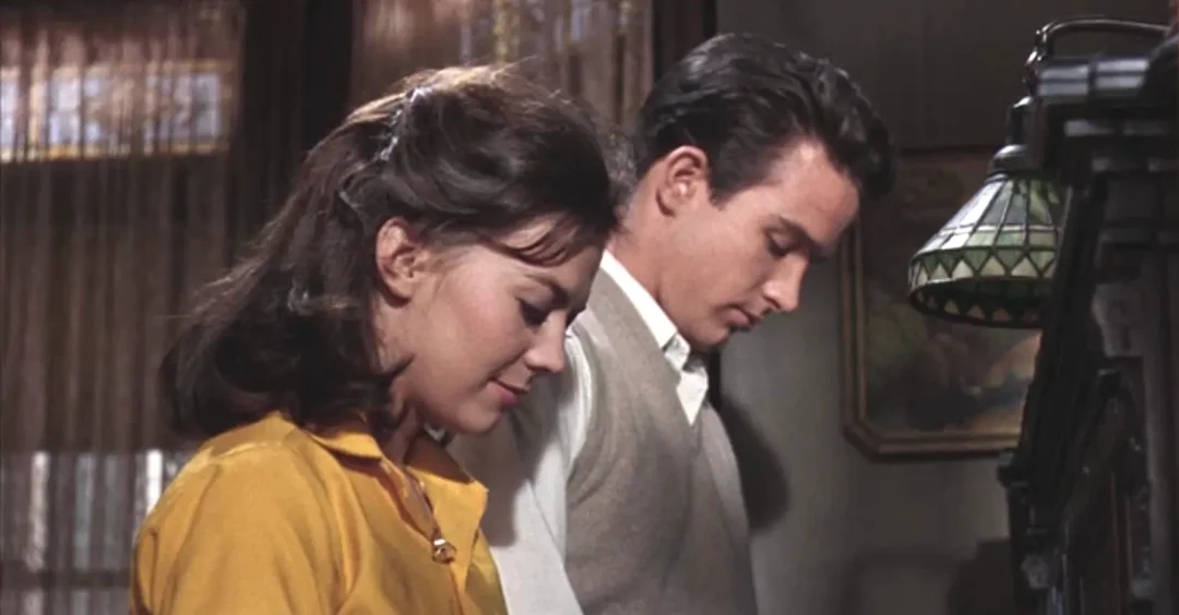 Natalie Wood y Warren Beatty en Esplendor en la hierba (1961)