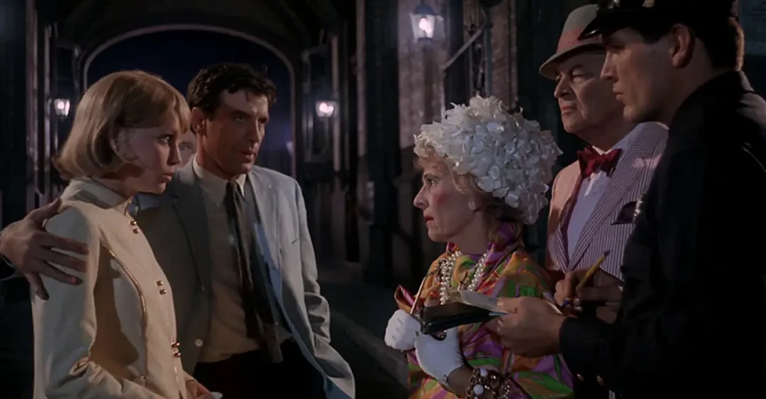 Los ancianos Castevet son los vecinos de Rosemary y Guy. 