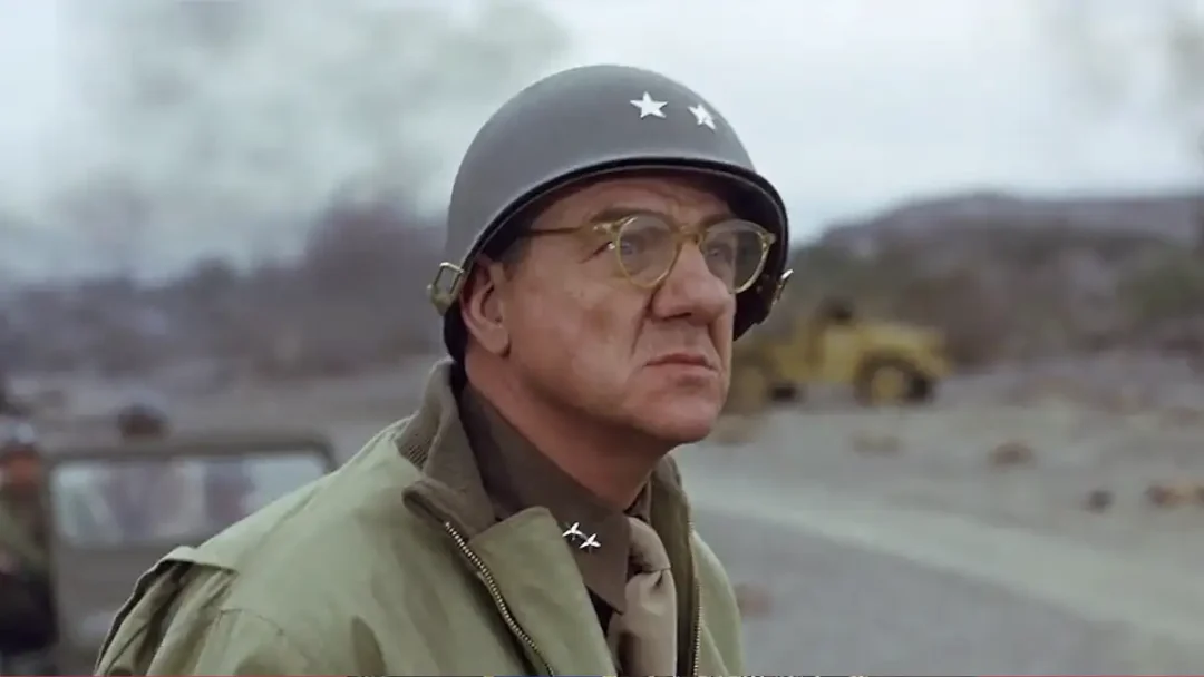 Karl Malden como el general Omar Bradley en Patton (1970)