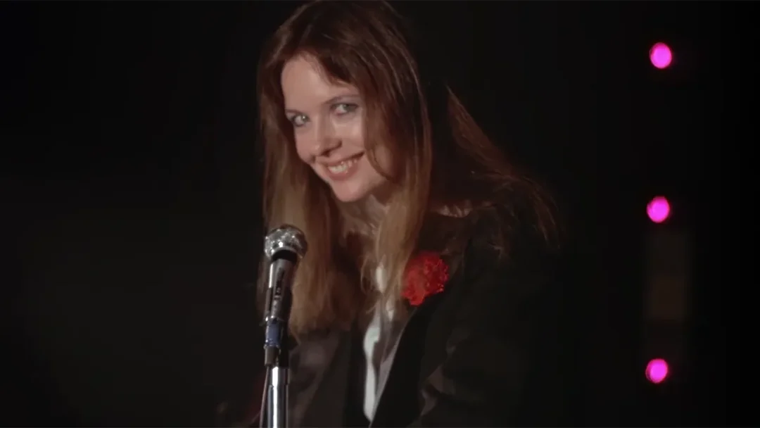 Diane Keaton cantando en Annie Hall (1977)