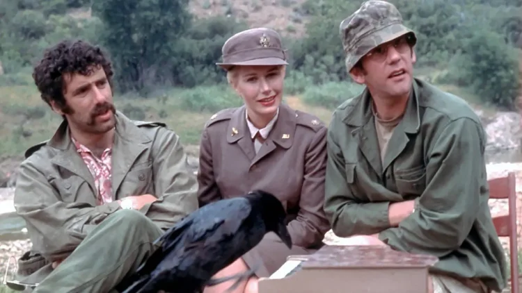 Trapper, Margaret Houlihan y el capitán Pierce