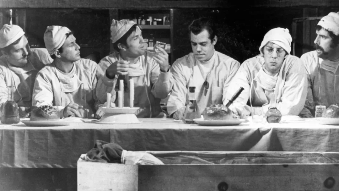 Fotograma de la escena de la última escena en M*A*S*H