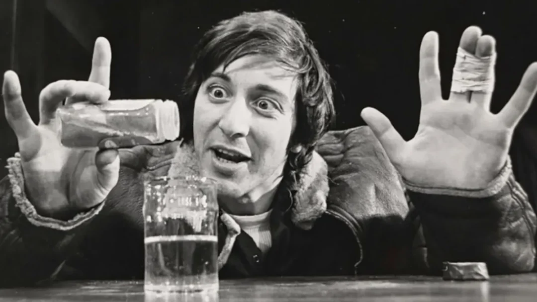 Al Pacino en la obra de teatro Does a Tiger Wear a Necktie? (1969)