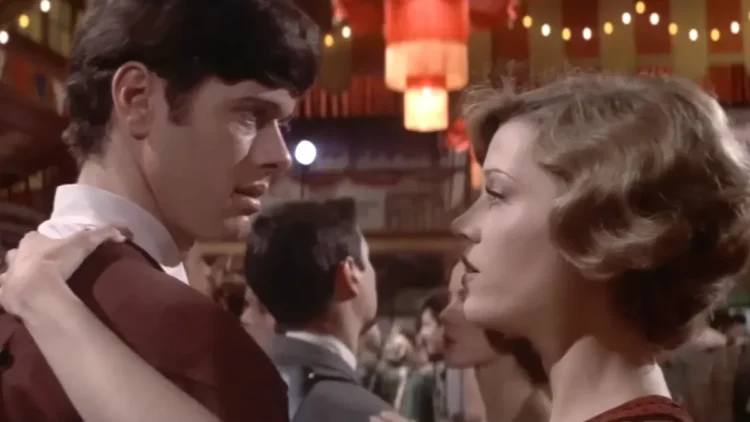 Michael Sarrazin y Jane Fonda en su primer baile juntos
